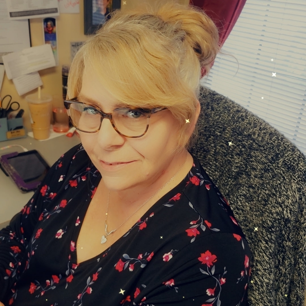 Meet your Posher, Regina